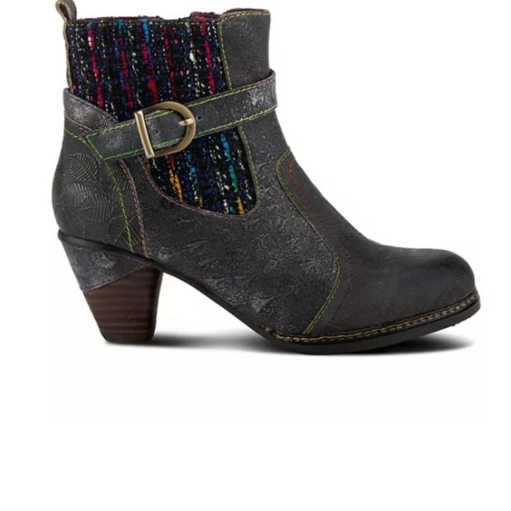 L artists by spring step nancies size 10/41